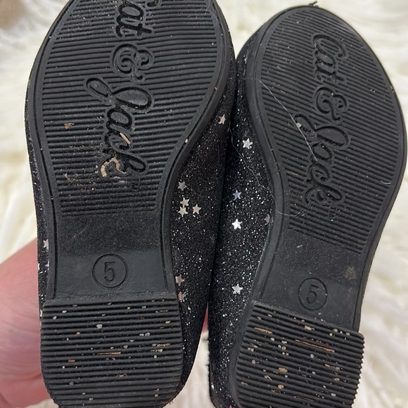 Cat and jack 5 girl girl shoes good condition - Picture 2 of 2